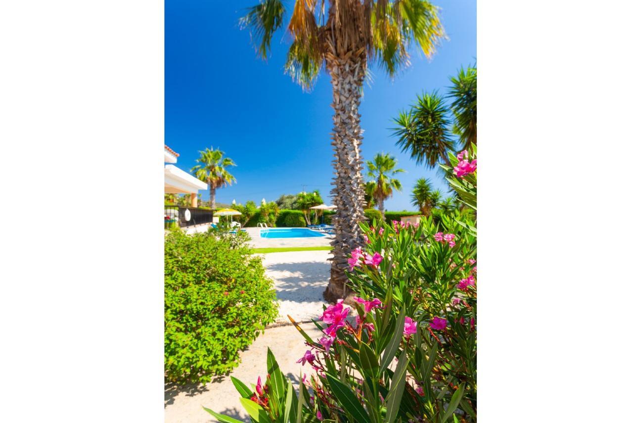 Villa Chrystalla Neo Chorio Exterior foto